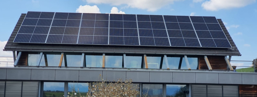 Photovoltaikanlage auf einem Gebäudedach